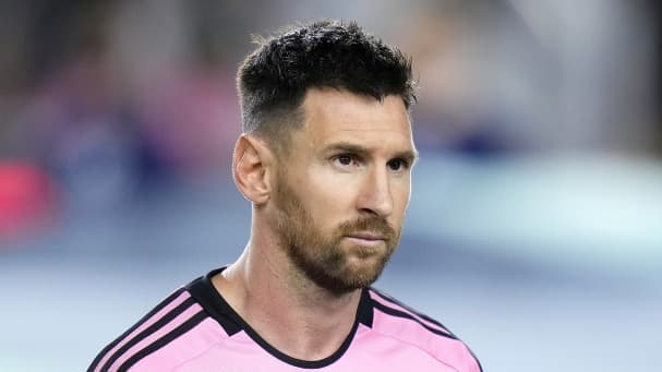ليونيل ميسي وجوردي البا ضمن التشكيلة المثالية للدوري الأميركي