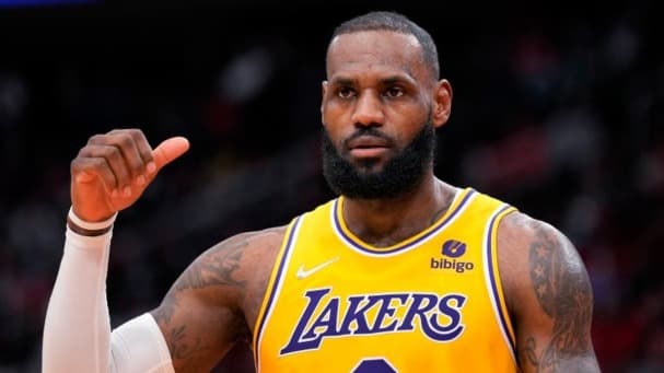 سبيرز: ليبرون افضل لاعب في تاريخ NBA