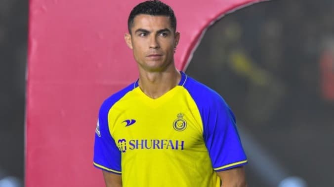 كريستيانو رونالدو يتصدر قائمة فوربس للرياضيين الأعلى أجرا وميسي خلف لاعب غولف