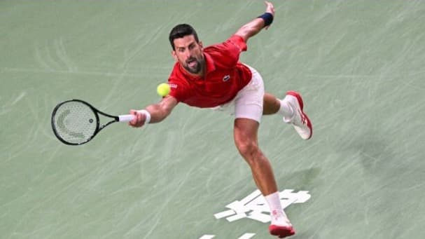 ديوكوفيتش يبلغ نصف نهائي بطولة شنغهاي رغم الإرهاق