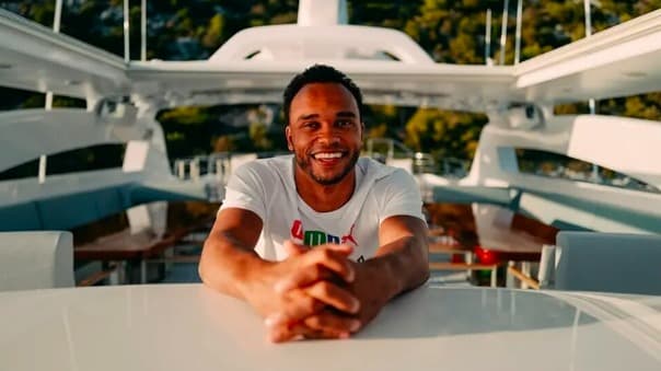 نيكولاس هاميلتون يلقي الكلمة الرئيسية في مؤتمر SPA بسيلفرستون