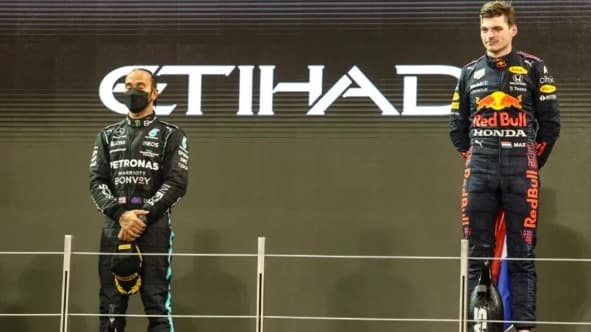 وولف يهاجم ماسي ويتهمه بتدمير إنجاز هاميلتون التاريخي