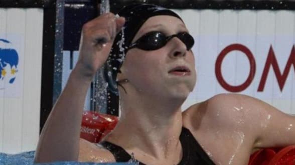 الاميركية ليديكي تكسر رقما قياسيا في سباق 1500 م