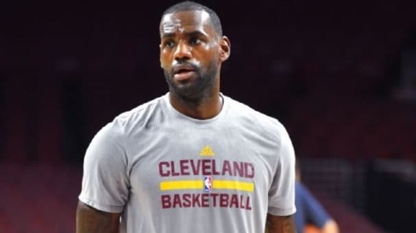 ليبرون جيمس يشارك في حصة تدريبية كاملة للمرة الاولى