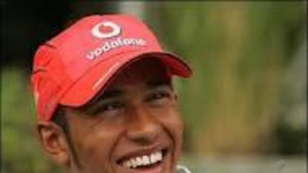 هاميلتون معجب بـ فيدرر ومانديلا