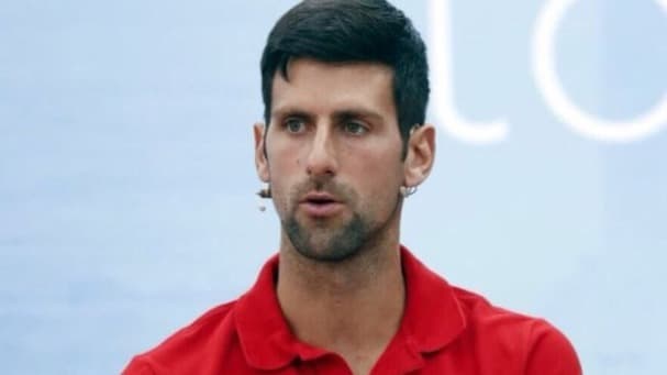 ديوكوفيتش: أنا متأسف جدا لكل شخص أصيب بالكورونا