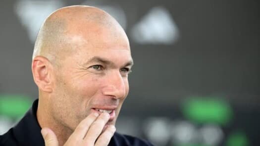 جماهير الملكي تضغط لإعادة زيدان