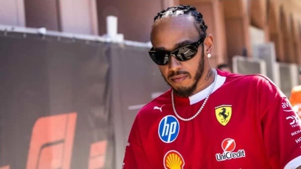 هاميلتون ينفصل عن مدير أعماله قبل أسابيع من انطلاق موسم الفورمولا 1