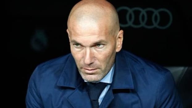 زيدان يشيد بـ انييستا