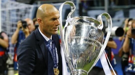 زيدان سيسعى لضم رياض محرز الى الريال