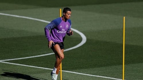 رونالدو وبنزيما خارج حسابات زيدان لمواجهة سوسيداد