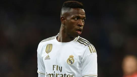 زيدان: فينيسيوس لن يرحل خلال الانتقالات