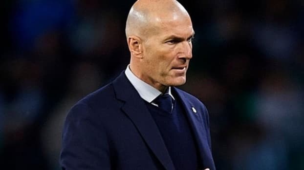 مارسيليا يقف في درب بي اس جي للتعاقد مع زيدان