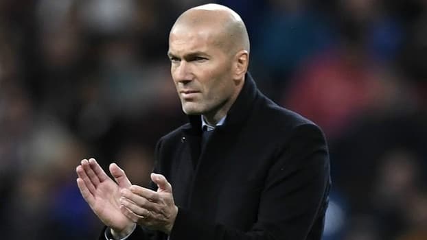 زيدان يدفع ريال مدريد للتقدم بعرض لصلاح