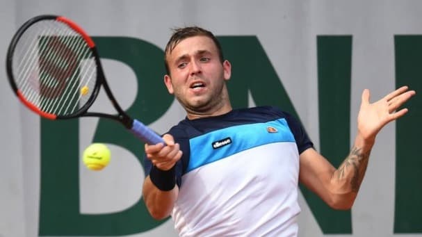 ايفانز يحمل ديوكوفيتش مسؤولية تفشي كورونا بين لاعبي التنس