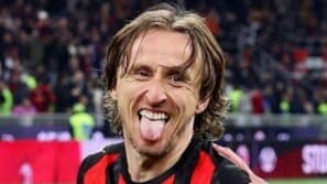 مودريتش يتفوق على ميسي ورونالدو