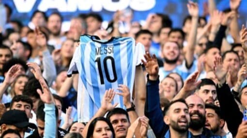 ميسي الارجنتين : الاسطورة التي ابكت وافرحت الملايين
